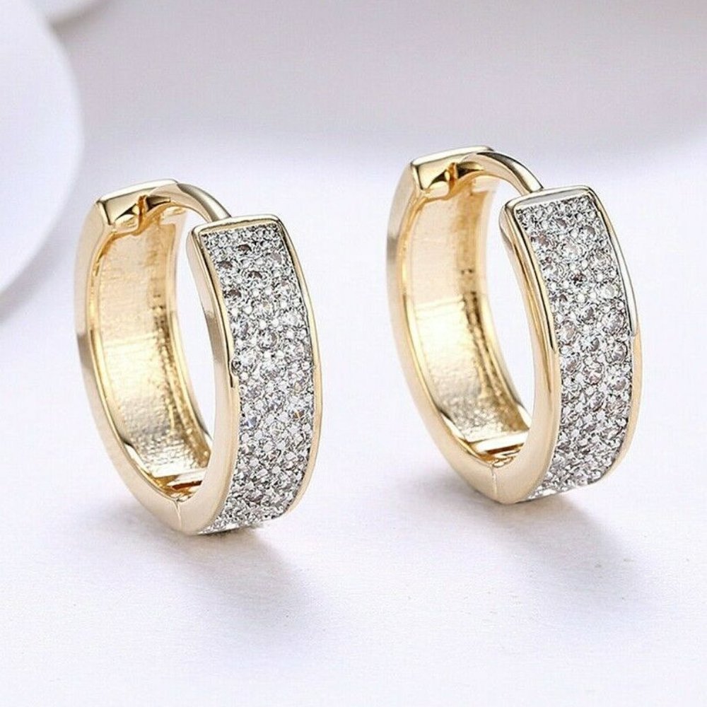 New 18K Gold Plated Huggie Hoops Earrings Italy - Picture 1 of 5